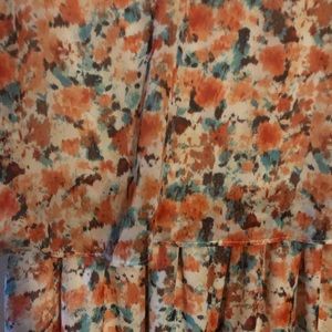 Beautiful flowy floral maxi dress